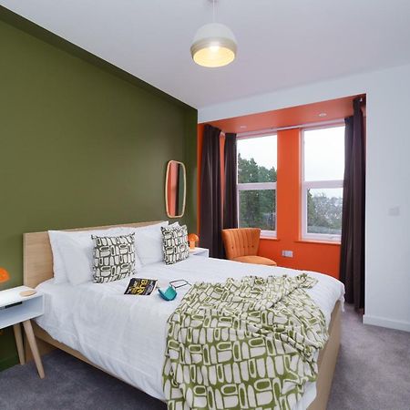 Apartment Two - Private Car Park, Comfortable And Well Equipped - By Ocean City Retreats Plymouth Exterior photo