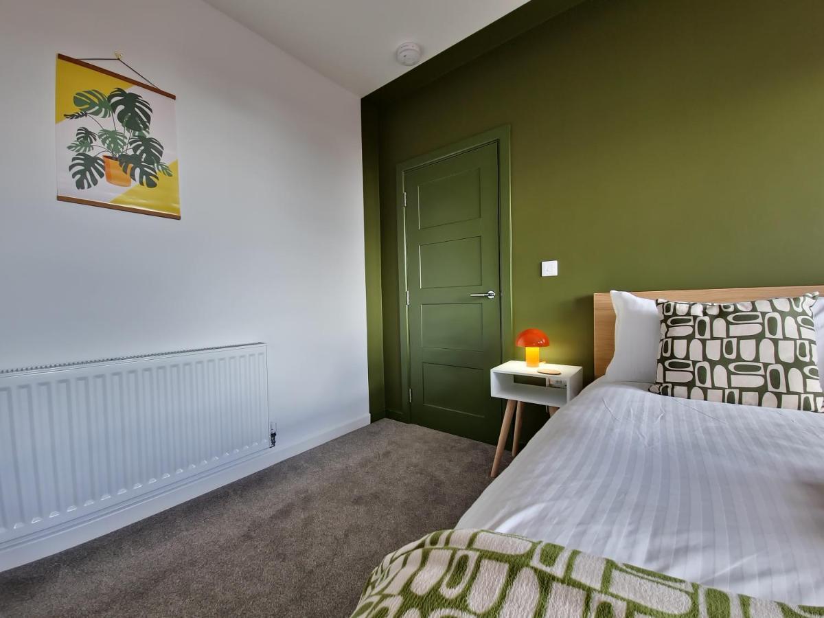 Apartment Two - Private Car Park, Comfortable And Well Equipped - By Ocean City Retreats Plymouth Exterior photo